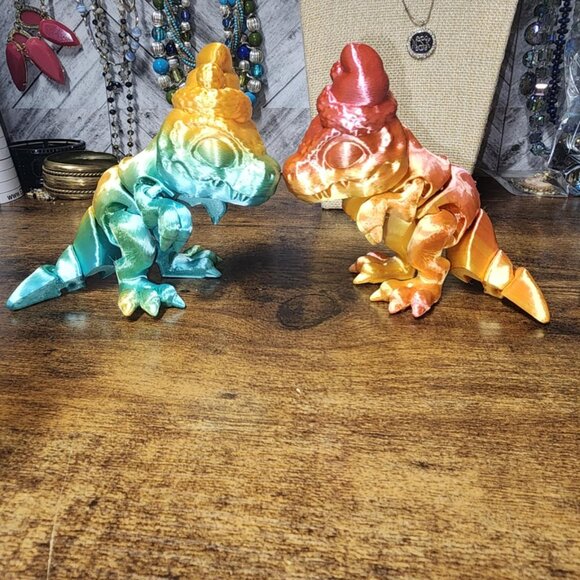 Suprise Dino Giveaway Color May Vary 1 Per Win. - Picture 2 of 3